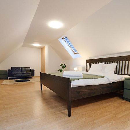 Kesta Apartman Martin Luaran gambar